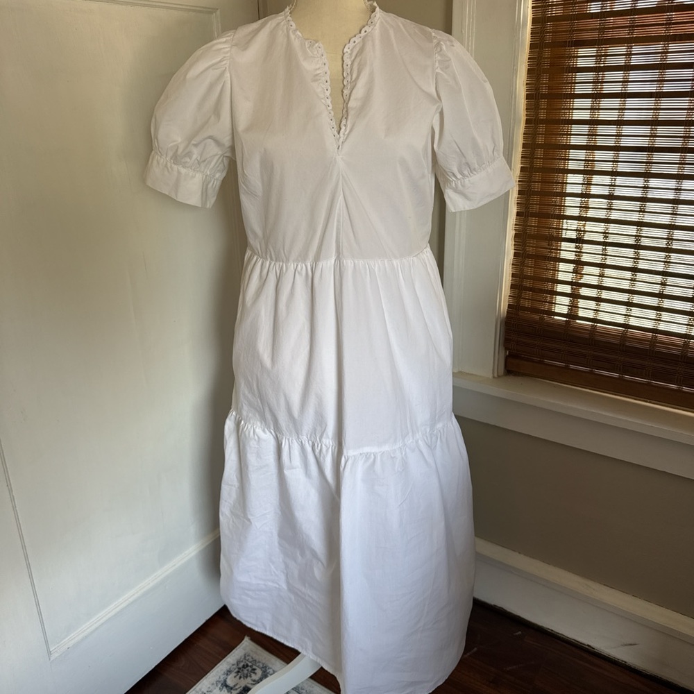 Elegant White Puff Sleeve Dress